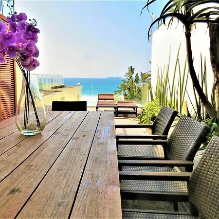 Umhlanga Beachfront Property- Super Glamourous! Durban Exterior photo