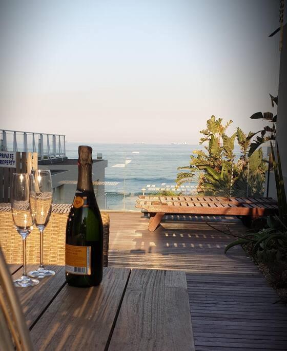 Umhlanga Beachfront Property- Super Glamourous! Apartment *